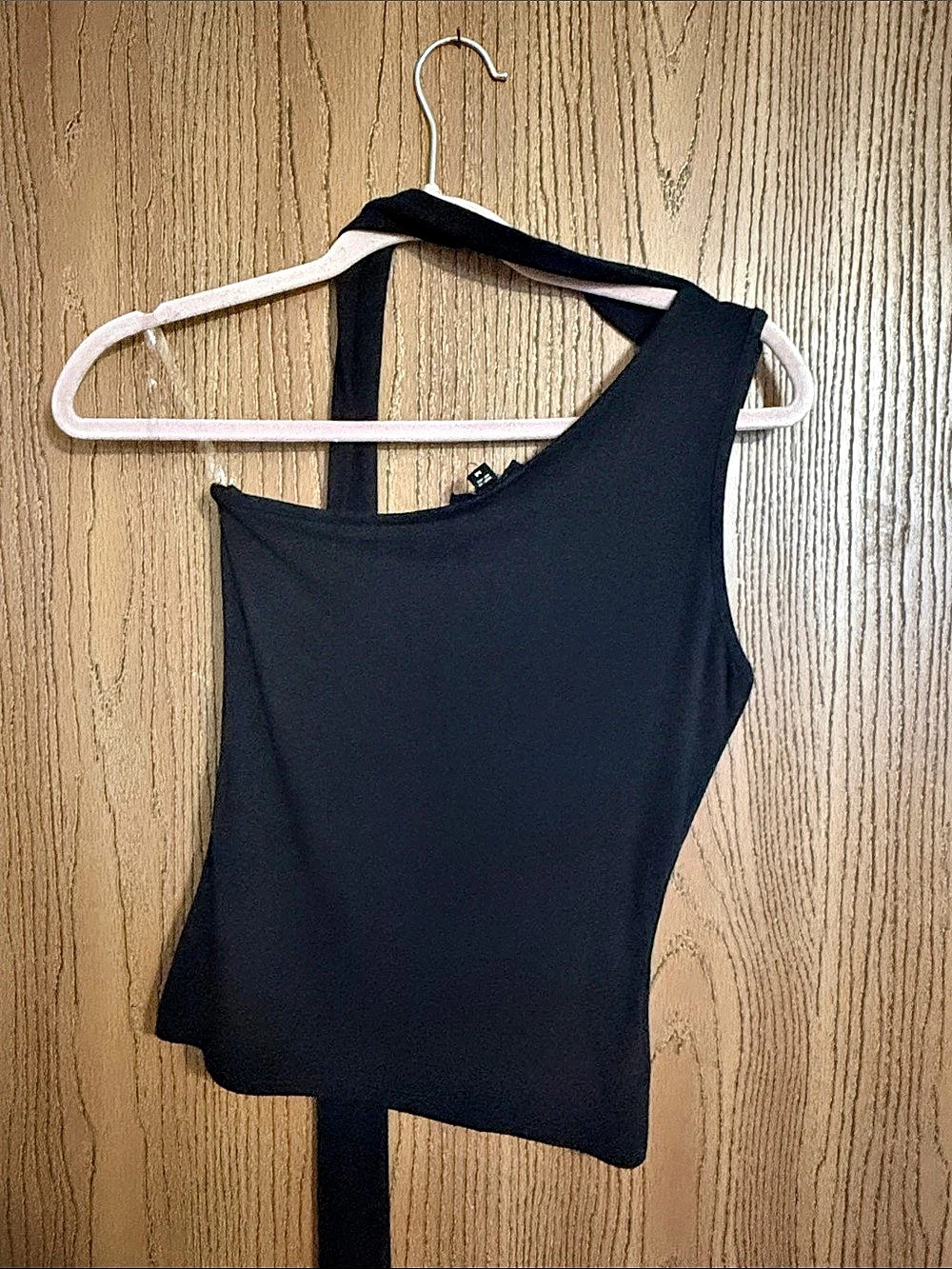 Black One-Shoulder Tank Top